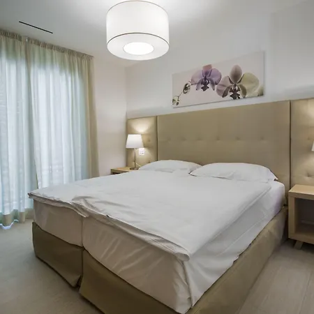 Delta Hotel 5*