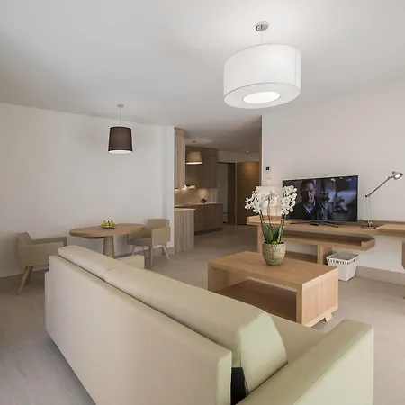 Delta Otel 4*